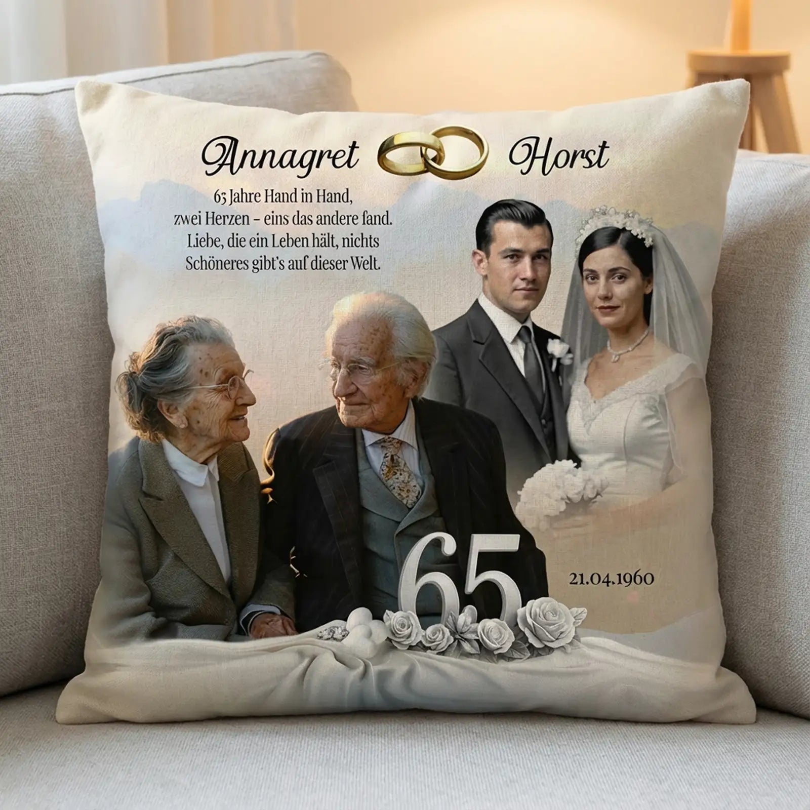 Eisenhochzeit Kissen mit altem Ehepaar, Hochzeitsfoto, goldenen Ringen und Zahl 65