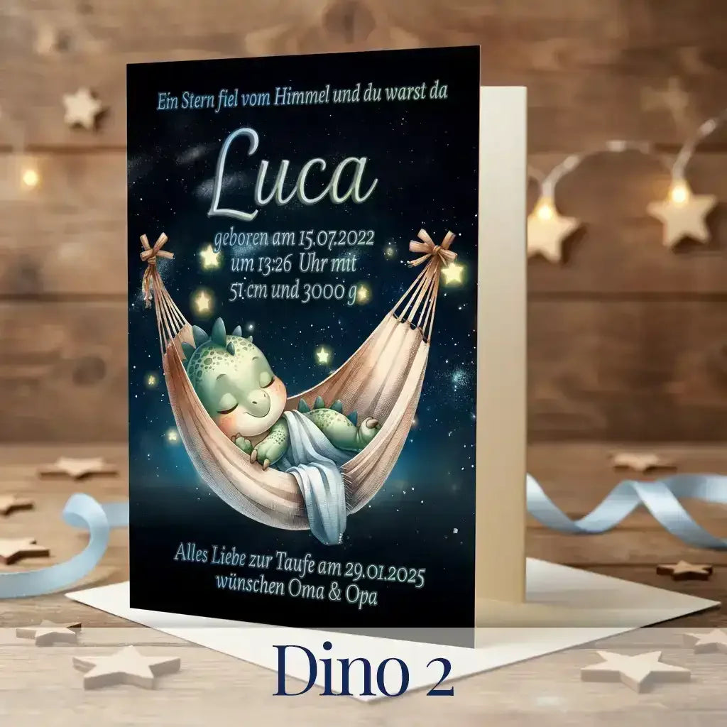 Geschenk zur Geburt oder Taufe - personalisierte Babykarte mit süßem Baby in Hängematte und Sternenhimmel.
