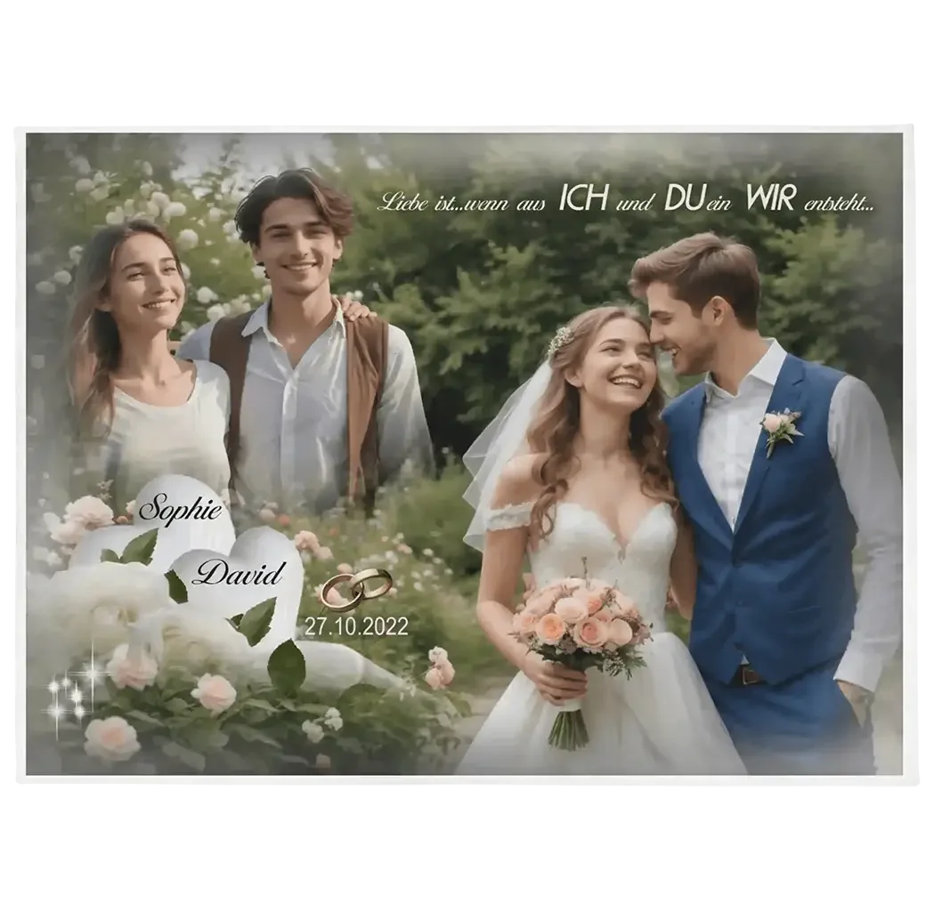 Personalisierte Hochzeitsdecke mit Brautpaar, Trauzeugen und Blumen im Garten, Datum und Ringen.