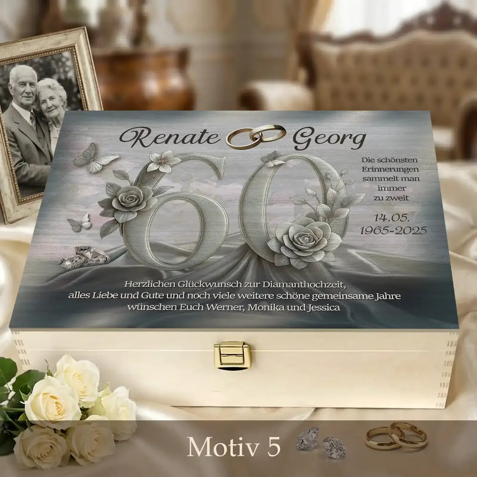 Personalisierte Holzbox als Geschenk zur Diamanthochzeit mit Blumen, Schmetterlingen und Text. Exklusives Geschenk zum 60. Hochzeitstag.