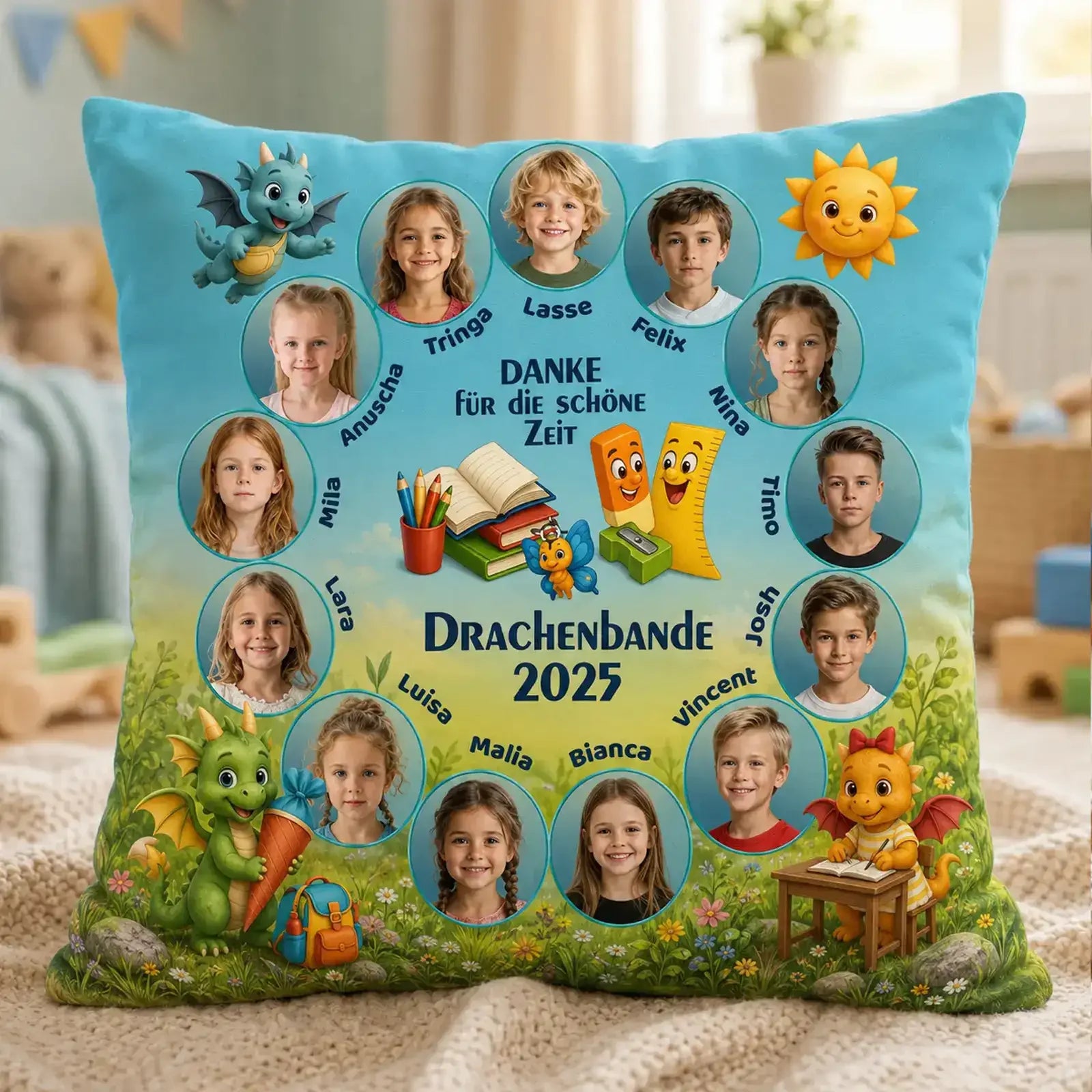 Geschenk Fotokissen mit Kinderfotos und Dankesbotschaft zum Abschied von den Kindergartenjahren 2025