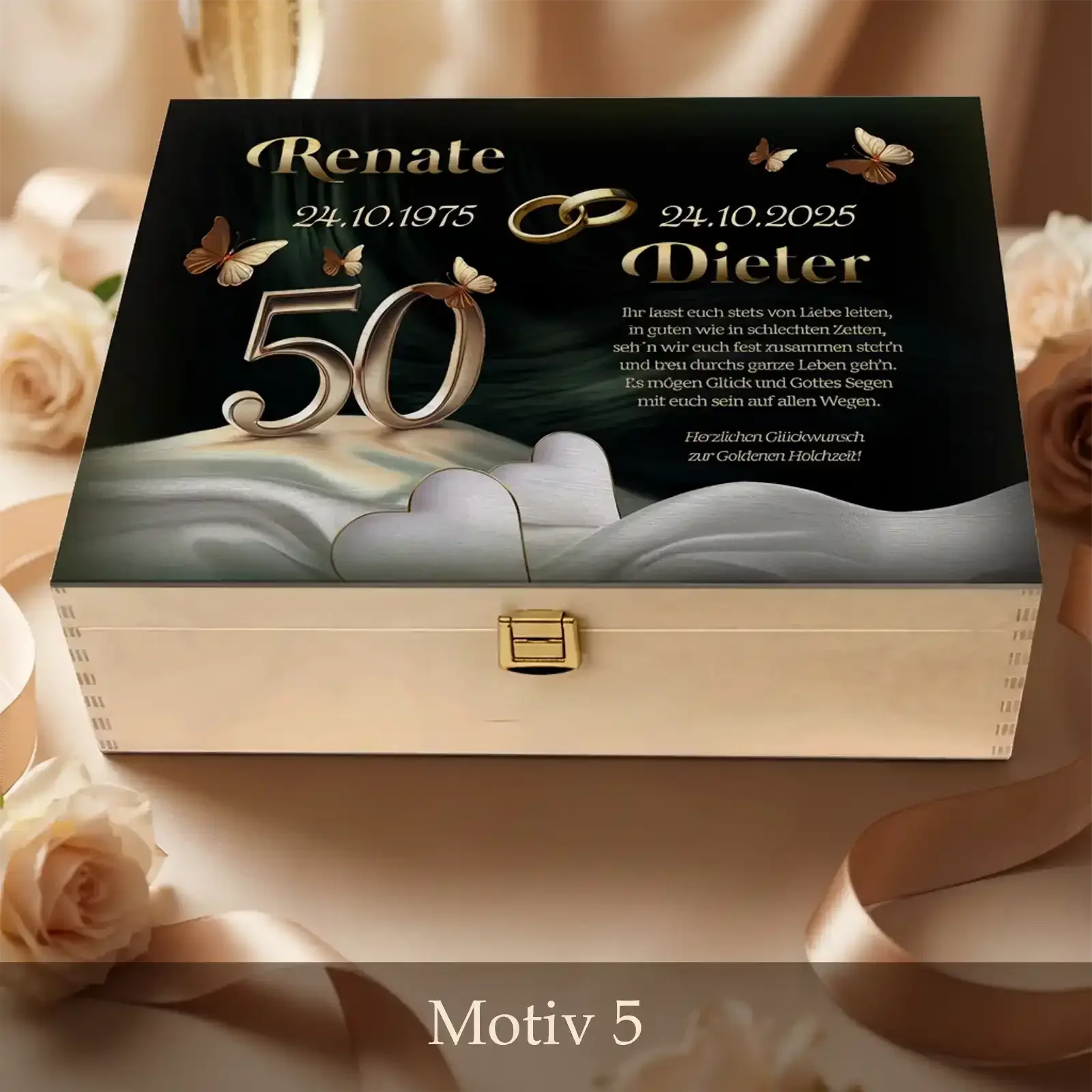 Eine elegante Holzbox mit Motiv als personalisiertes Geschenk zur goldenen Hochzeit für den besonderen 50. Hochzeitstag.