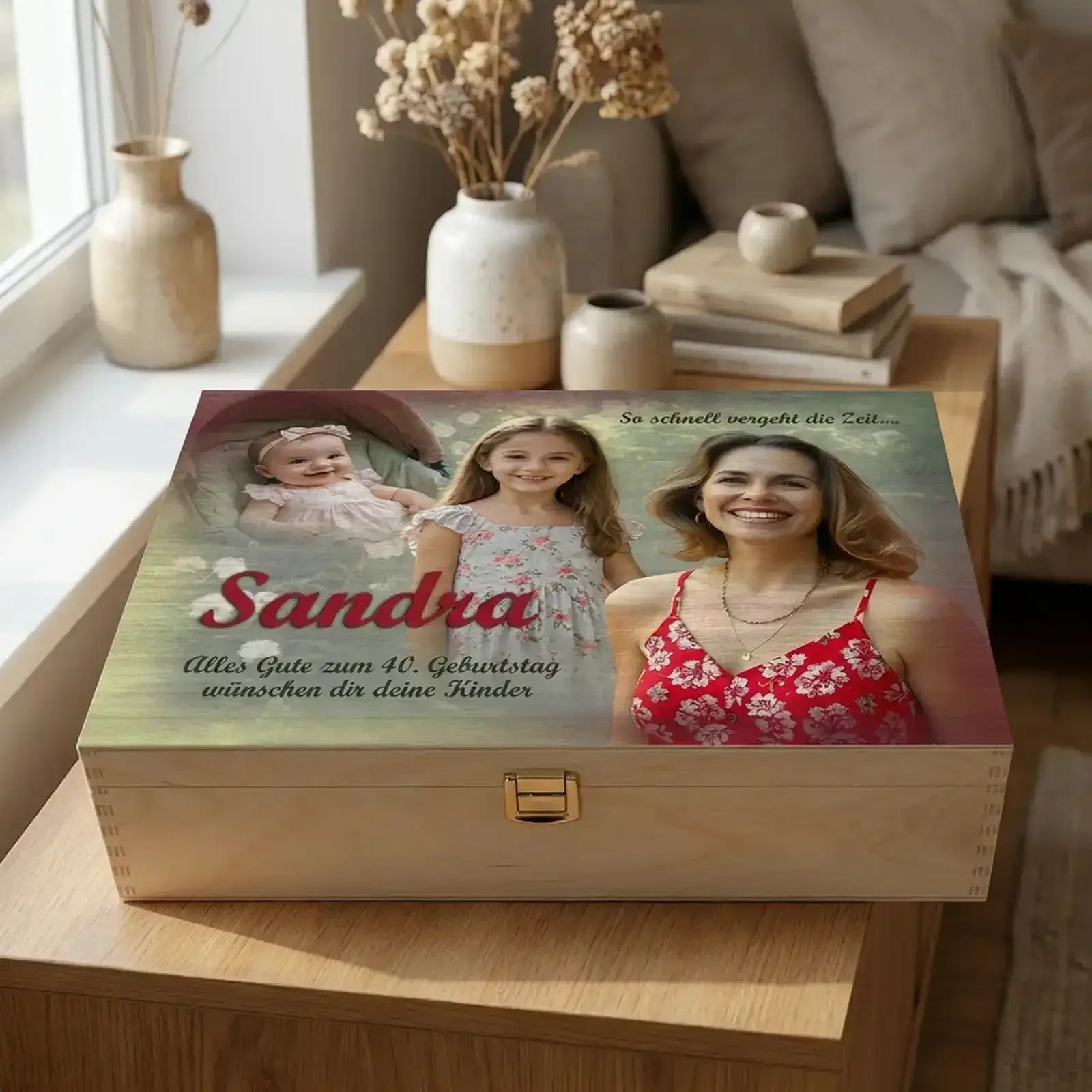 liebevoll gestaltete Holzbox als personalisiertes Geschenk für alle Anlässe, mit Foto und Name auf dem Deckel