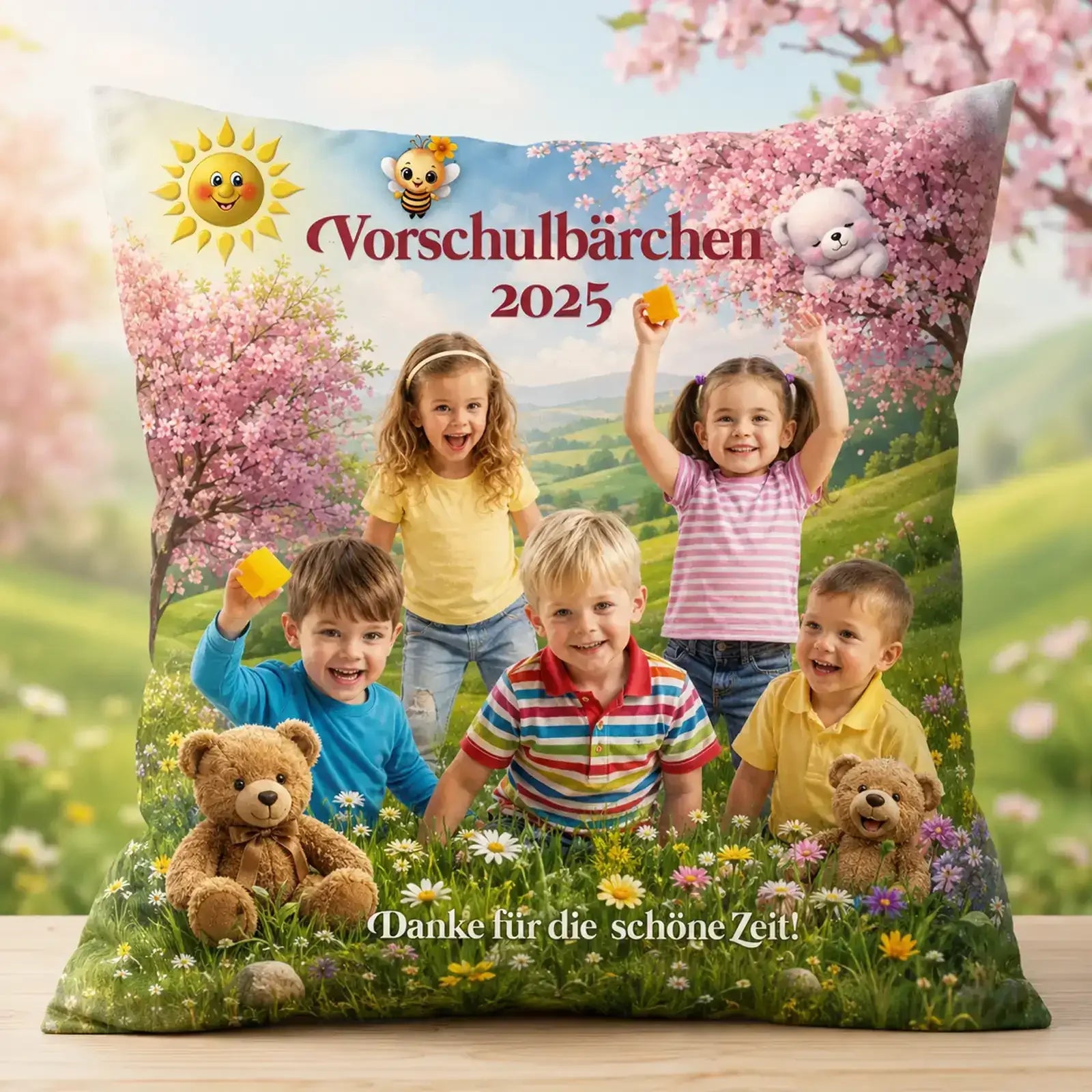 Geschenk zum Kindergarten-Abschied – Fotokissen mit Gruppenfoto der Vorschulkinder 2025.