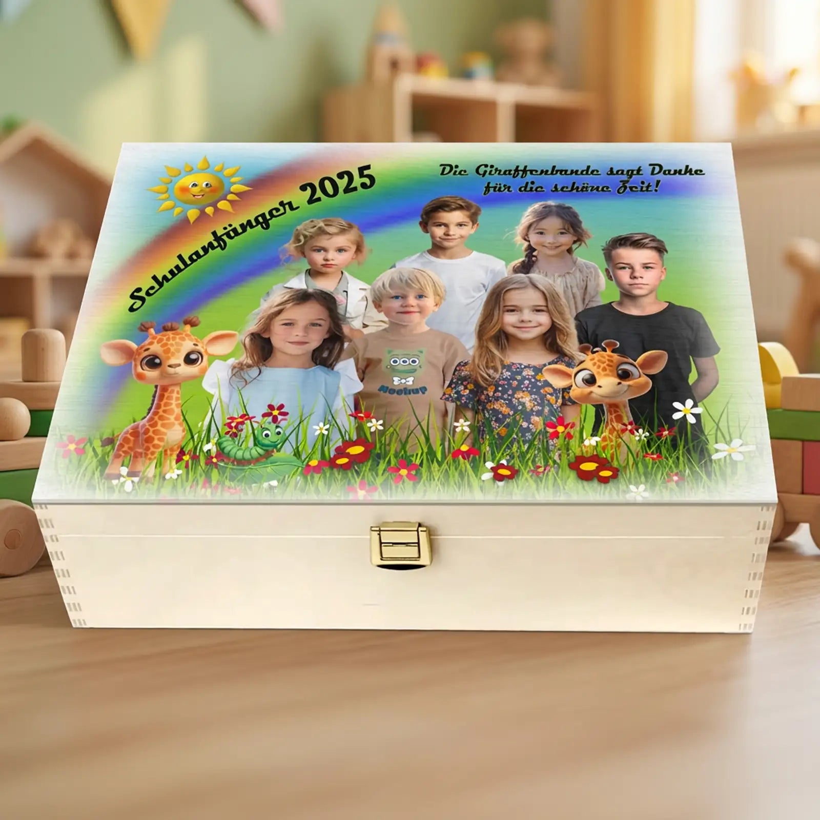 Holzbox mit mehreren Kinderfotos – liebevolles Fotogeschenk zum Schulanfang