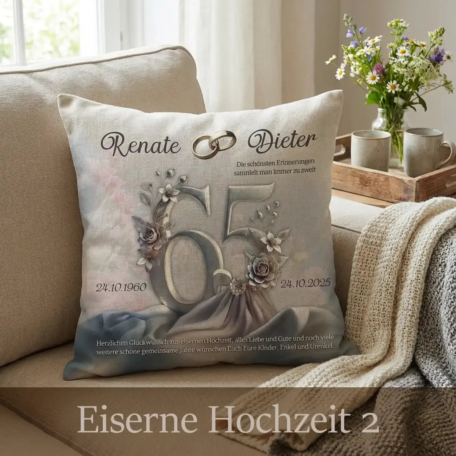 Geschenk zum 65. Hochzeitstag. Personalisiertes Kissen zur eisernen Hochzeit mit Namen und Datum.