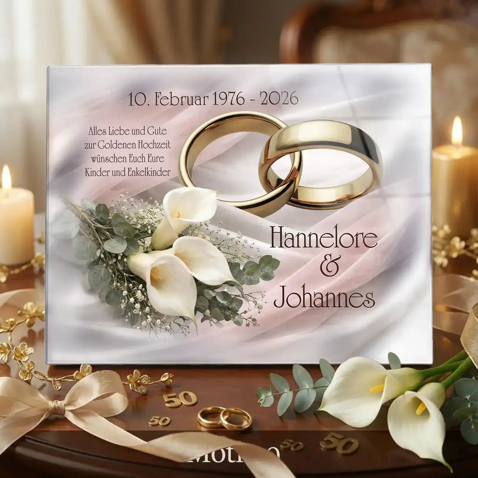 Personalisiertes Acrylglas zur Goldhochzeit mit Calla-Blumen, goldenen Ringen, Namen und Datum, elegantes Geschenk zum 50. Hochzeitstag