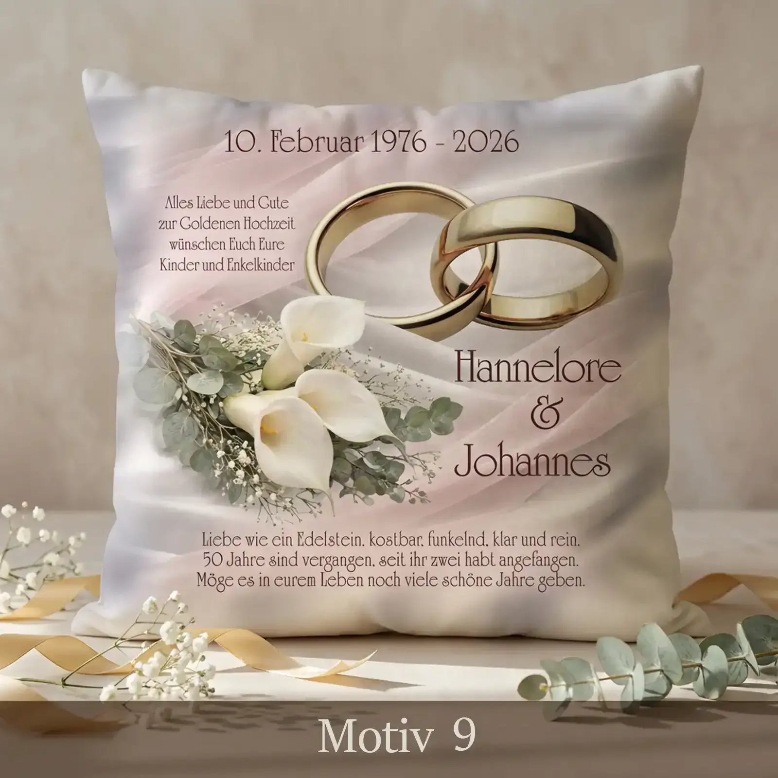 Hochwertiges Geschenk zum 50. Hochzeitstag. Kissen zur Goldenen Hochzeit individuell personalisiert mit Namen und Datum.