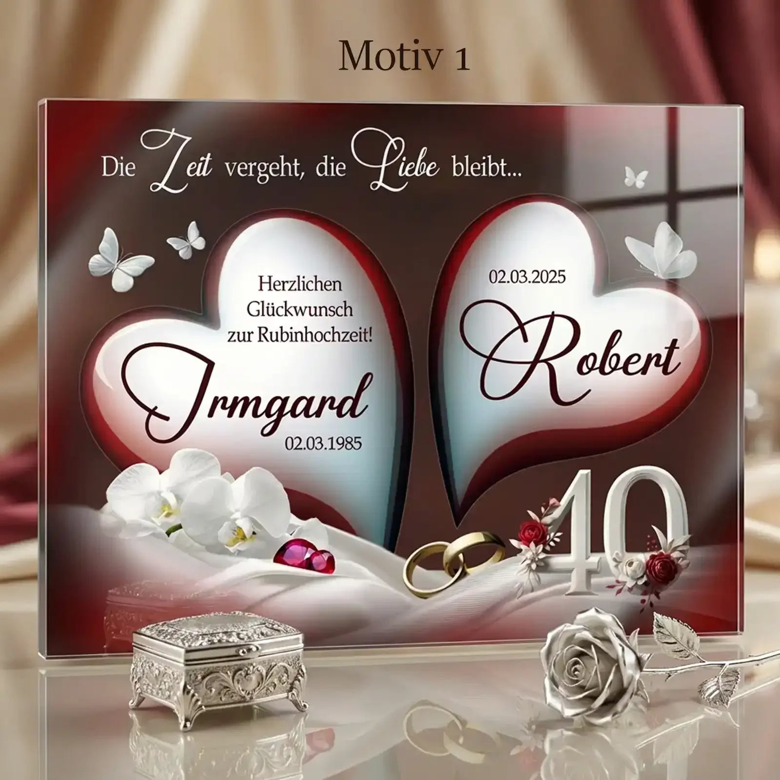 Geschenk zur Rubinhochzeit – personalisiertes Acrylglasbild zum 40. Hochzeitstag, mit Namen und Datum in Herzform.