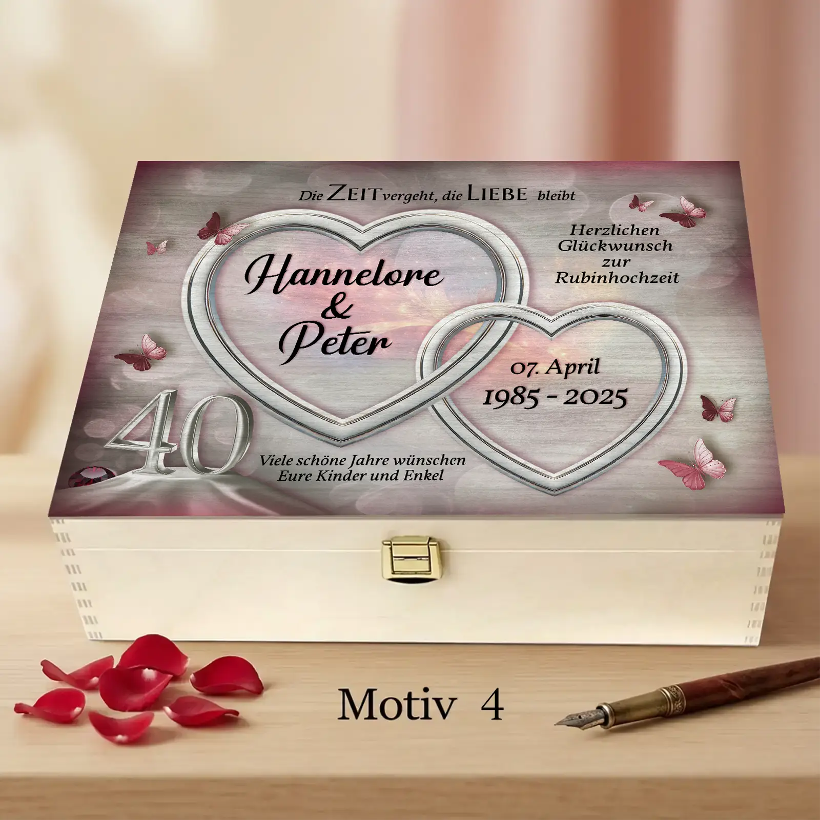 Diese hochwertige Holzbox ist ein personalisiertes Geschenk zur Rubinhochzeit und eignet sich perfekt zum 40. Hochzeitstag.
