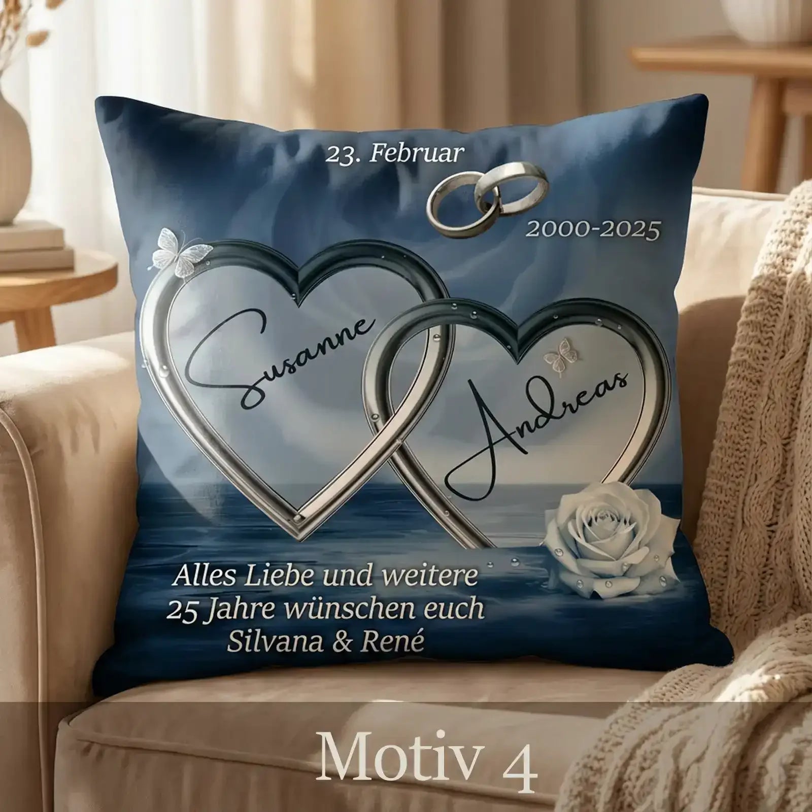 Geschenk zum 25. Hochzeitstag. Personalisiertes Kissen zur Silberhochzeit mit individuellem Motiv, Namen und Datum.