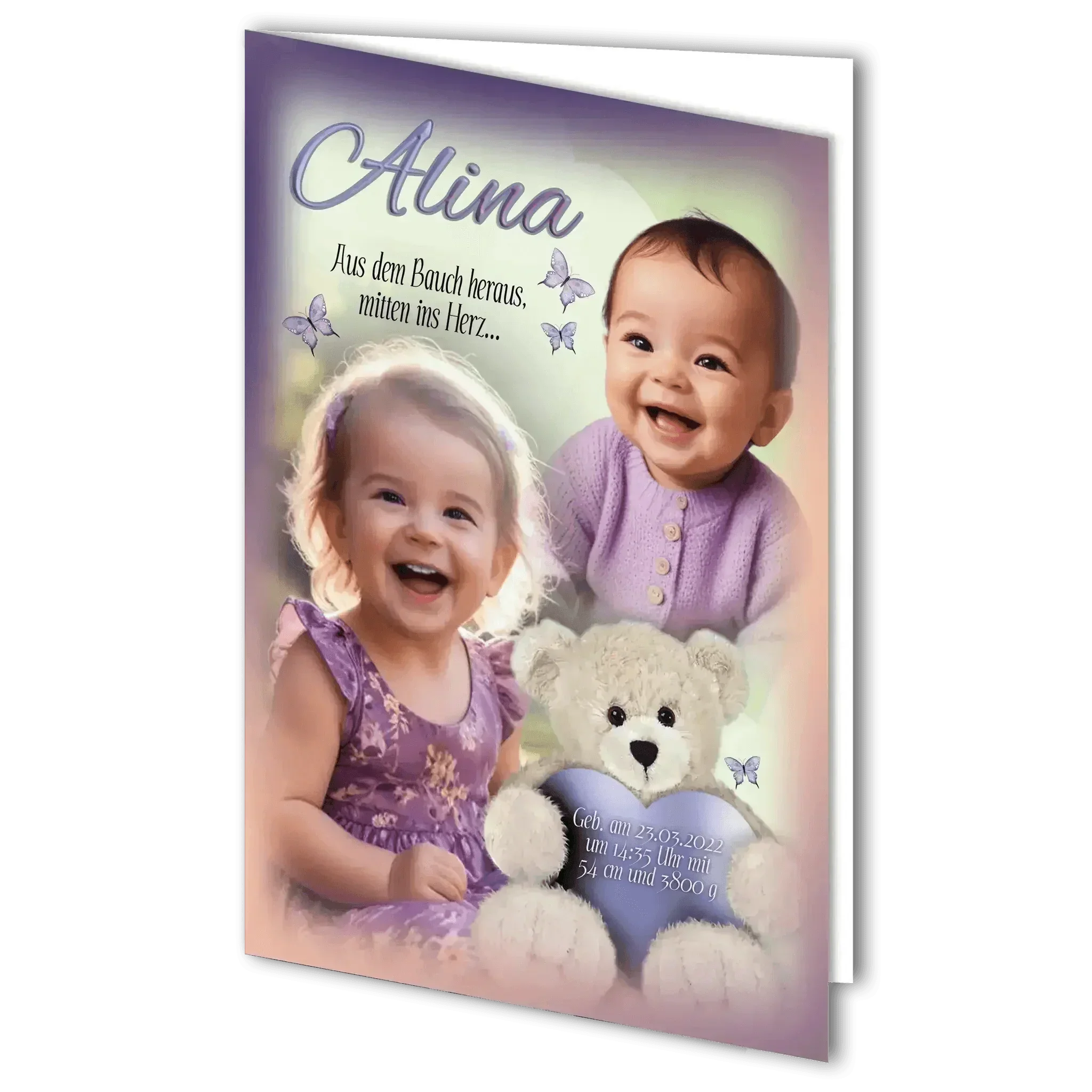 Geburtskarte Mädchen mit zwei lachenden Babys in Lila, Teddybär und Schmetterlingen