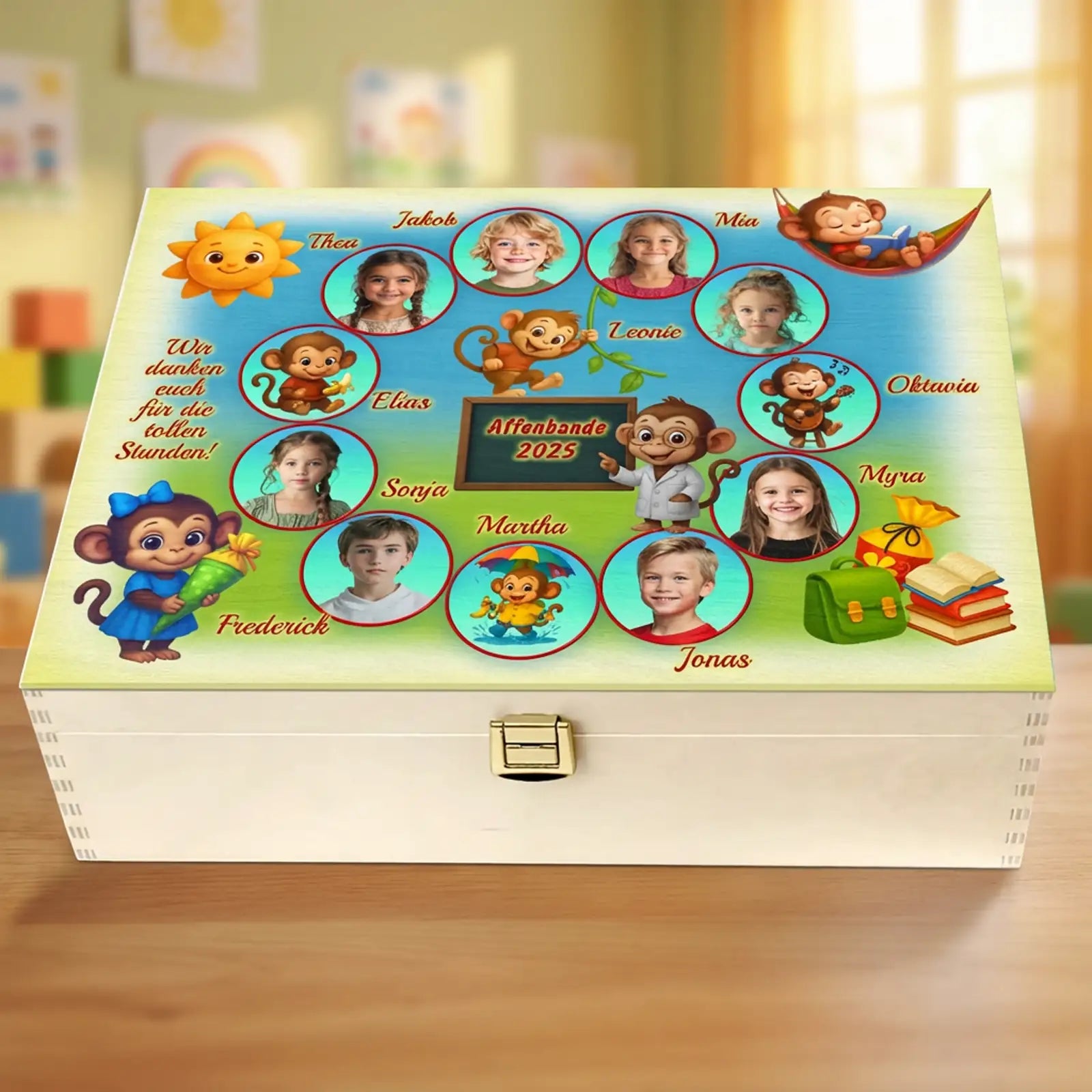 Personalisierte Fotogeschenk-Kiste für Kindergarten-Abschied mit Kinderfotos und Affenmotive