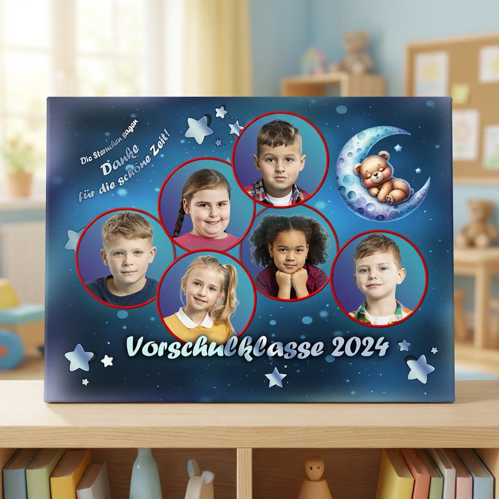 Individuelle Leinwand für die Kita-Abschiedsfeier mit Fotos der Kinder, Namen und Dankestext in einem passenden Motiv.