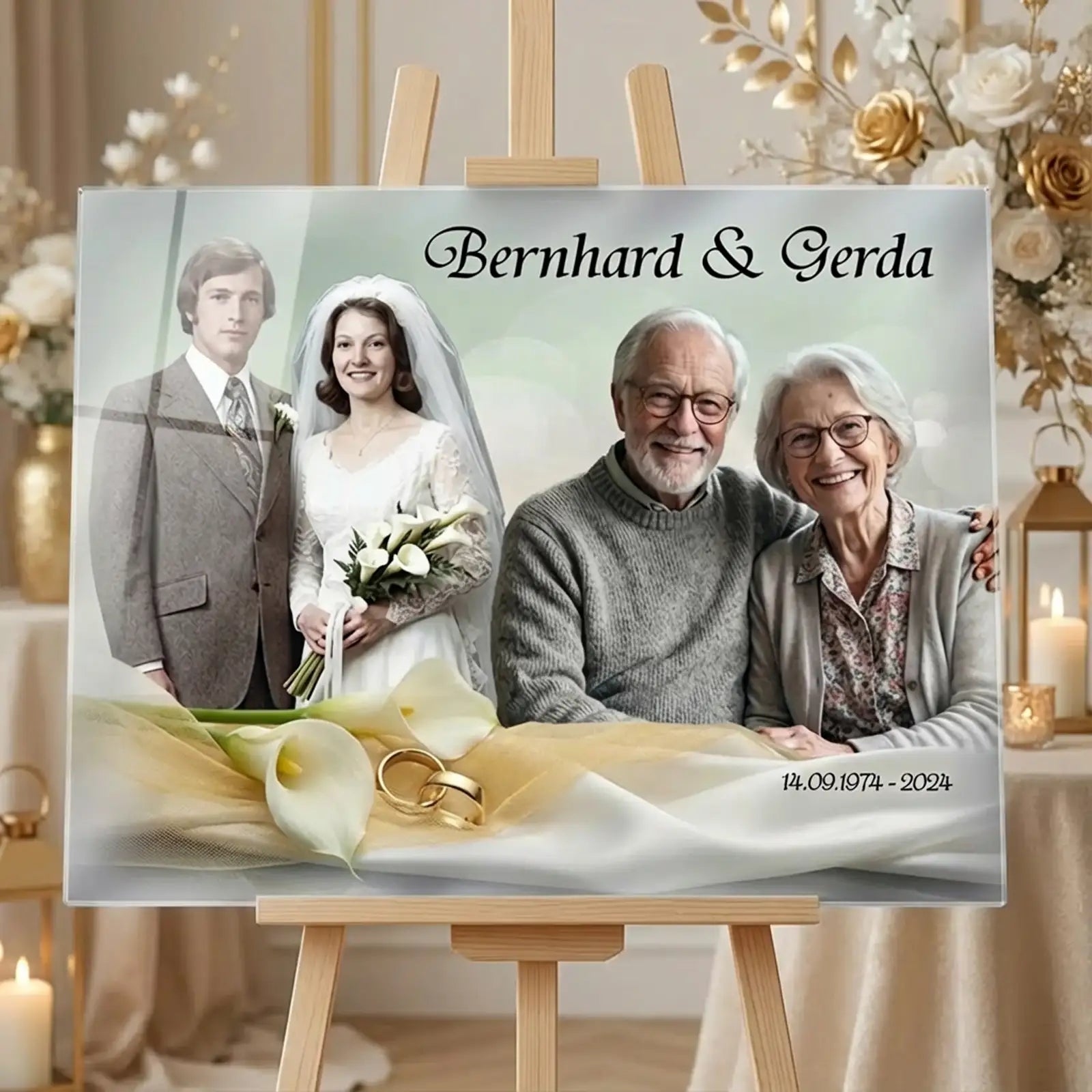 Acrylglas zur Goldenen Hochzeit mit personalisiertem Fotomotiv auf einer Staffelei: links Hochzeitsfoto eines jungen Brautpaares, rechts aktuelles Porträt desselben Ehepaares im höheren Alter, mit den Namen Bernhard & Gerda, goldenen Ringen, weißen Calla-Blüten und dem Datum 14.09.1974–2024 vor einem festlich-goldenen Jubiläumshintergrund.