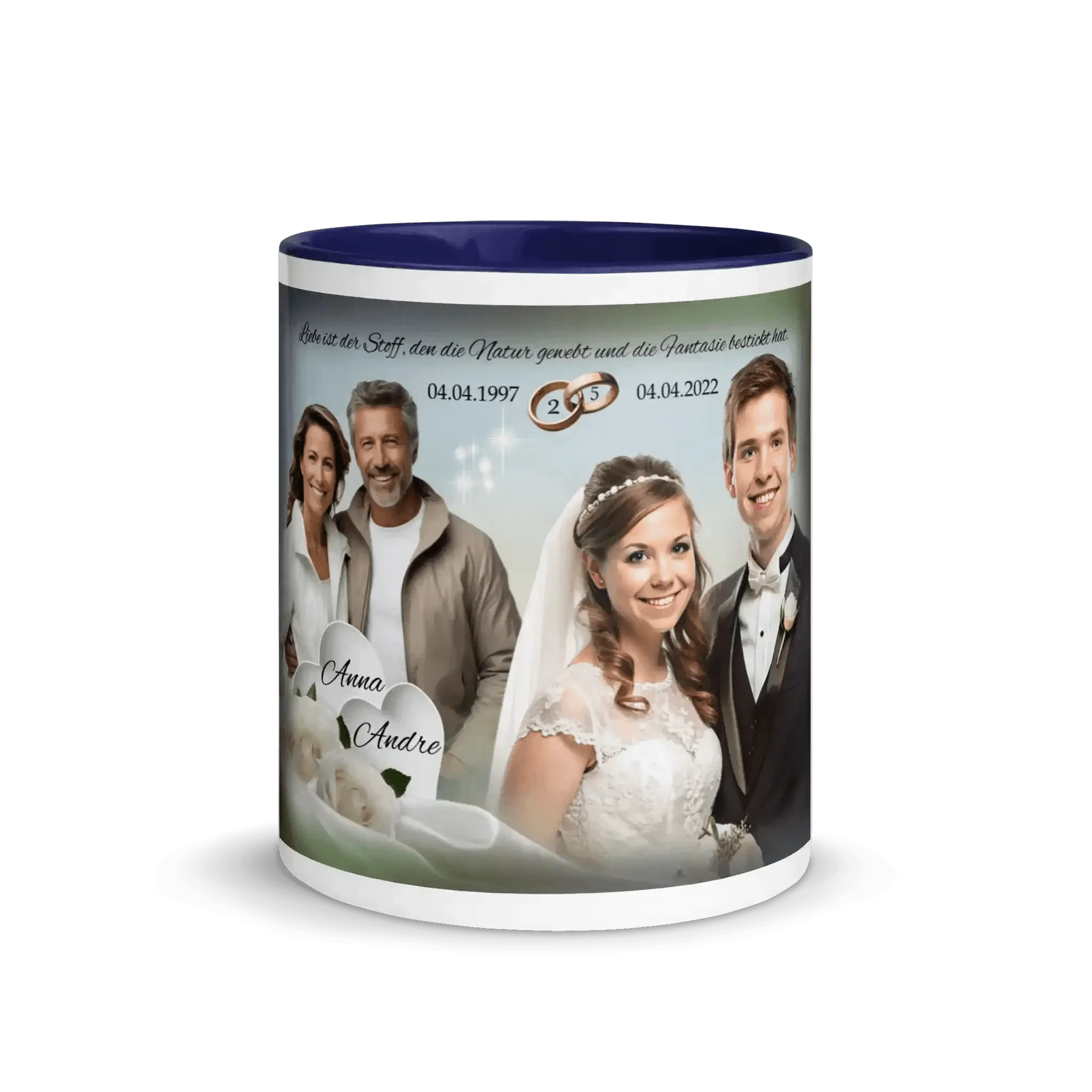 Personalisierte dunkelblaue Hochzeitstasse mit Brautpaar und Familienfotos, Namen und Daten