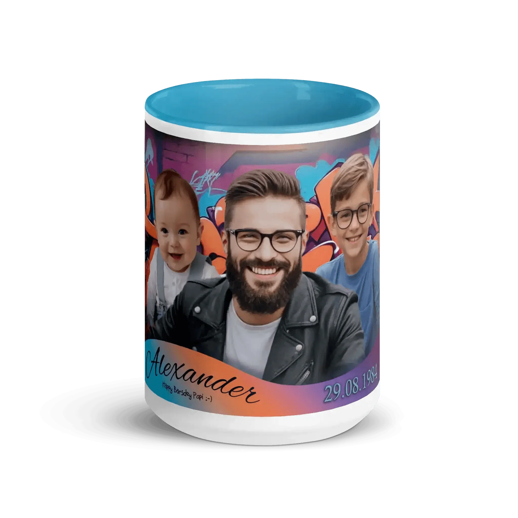 Hellblaue Fototasse mit Familienfoto, Vatertag Geschenk, Name Alexander, bunte Graffiti-Wand