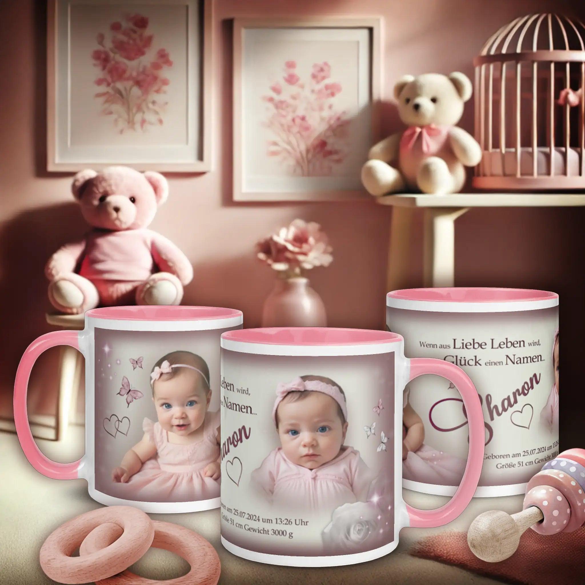 Mockup für Keramiktassen mit rosa Farbton und Babytasse für Taufe oder Geburt