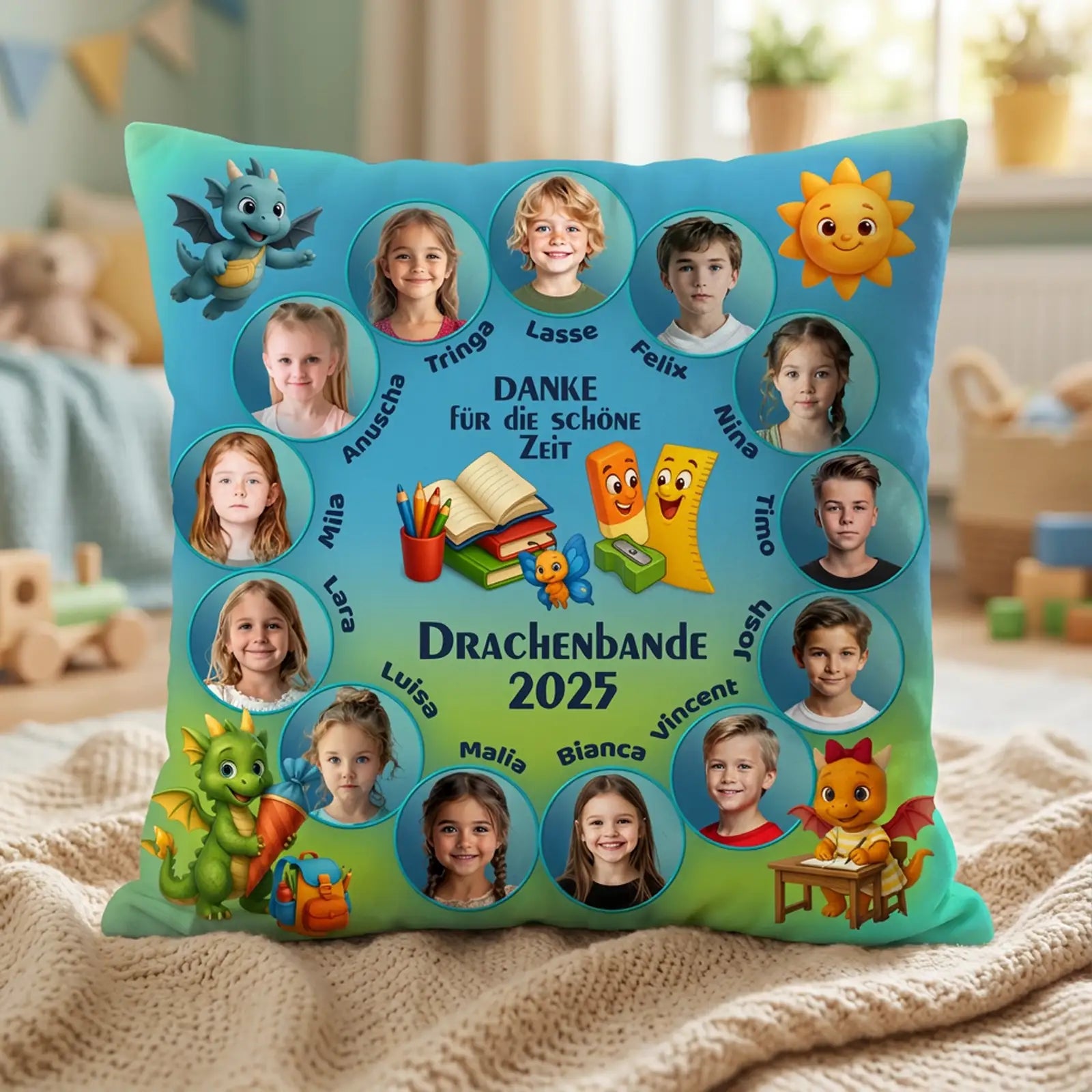 Geschenk Fotokissen mit Kinderfotos und Dankesbotschaft zum Abschied von den Kindergartenjahren 2025