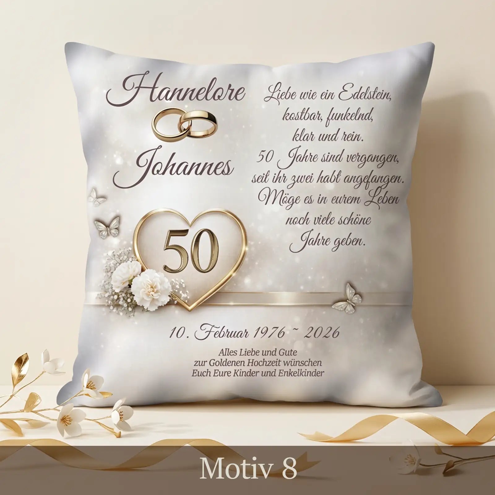 Geschenk zum 50. Hochzeitstag. Personalisiertes Kissen zur Goldhochzeit mit stilvollem Motiv, Namen und Datum.