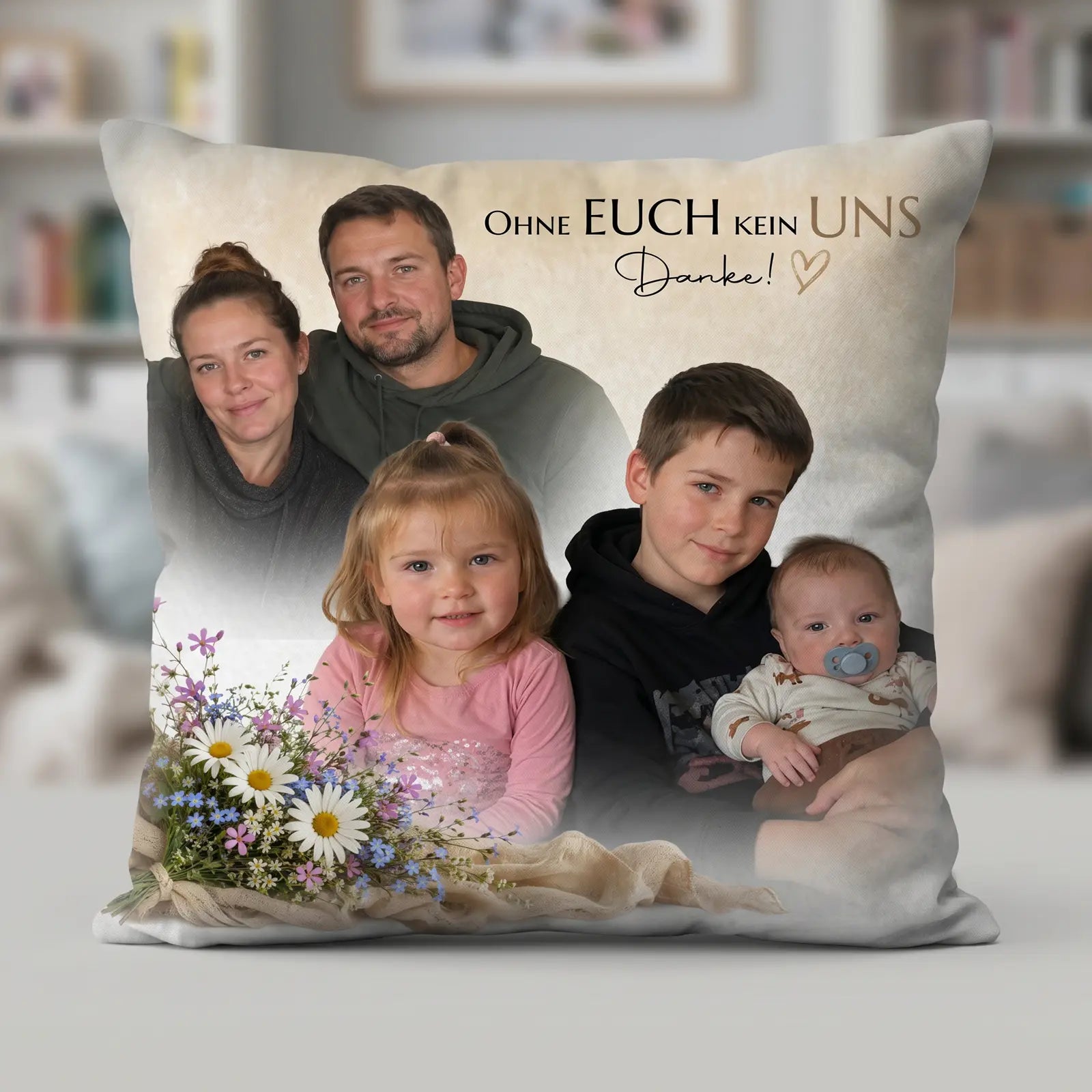 Kissen mit Foto der Familie als persönliches Geschenk zum Geburtstag für Großeltern.