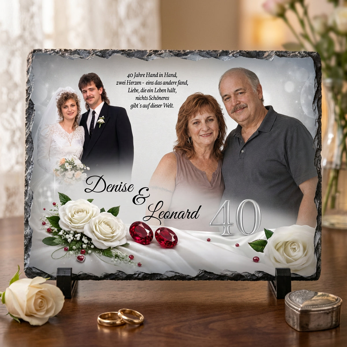 Personalisierte Schieferplatte zur Rubinhochzeit mit Fotos damals und heute sowie Spruch, bedruckt auf Naturschiefer mit Bruchkante und Standfüßen als Fotogeschenk zum 40. Hochzeitstag