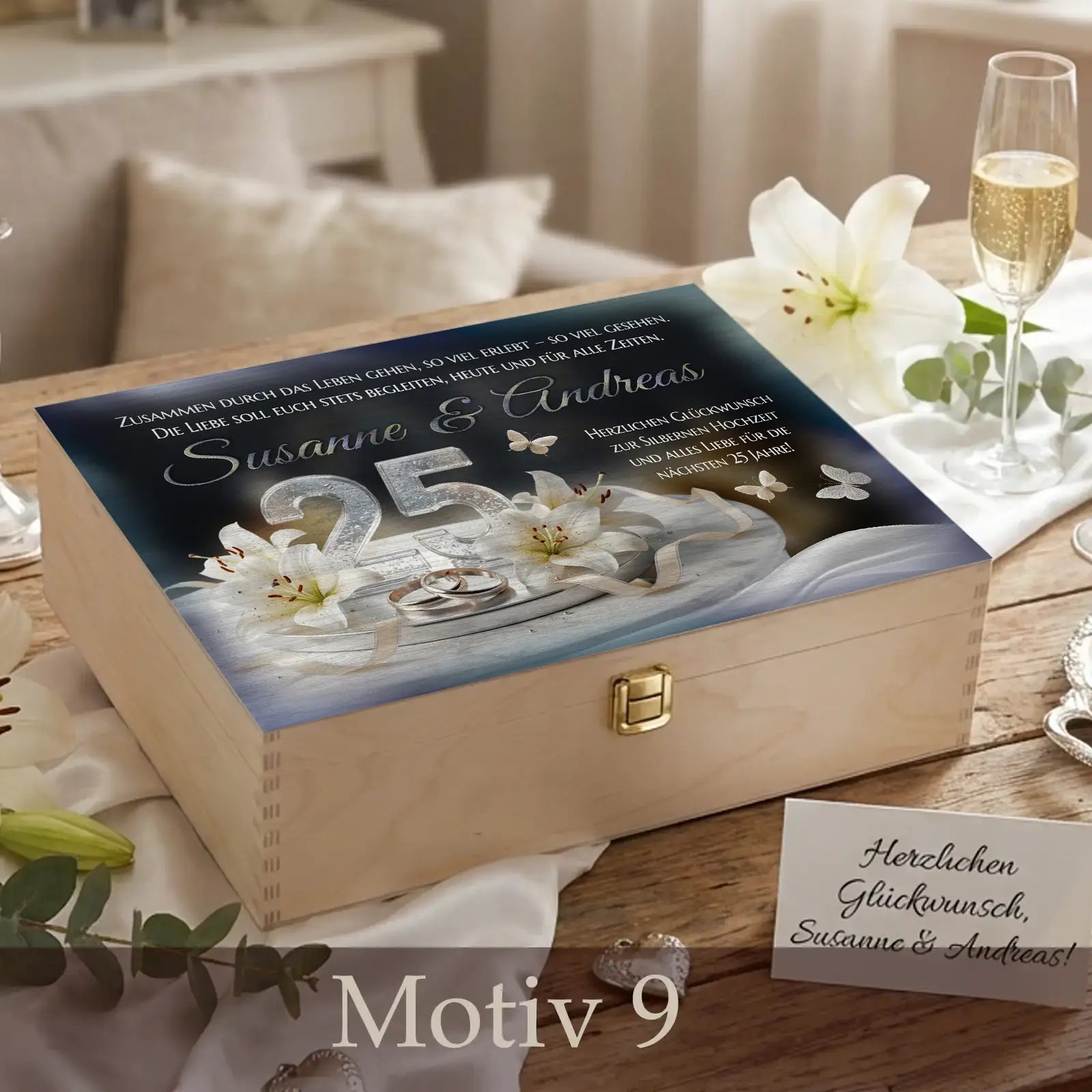 Eine besondere Holzbox als personalisiertes Geschenk zur silbernen Hochzeit, passend zum 25. Hochzeitstag mit einzigartigem Design.