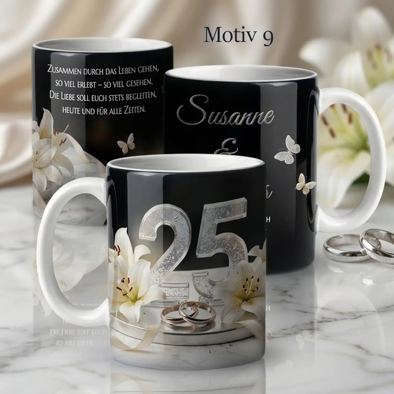 Personalisiertes Geschenk zur silbernen Hochzeit – eine Tasse zum 25. Hochzeitstag mit Namen und liebevollem Design.