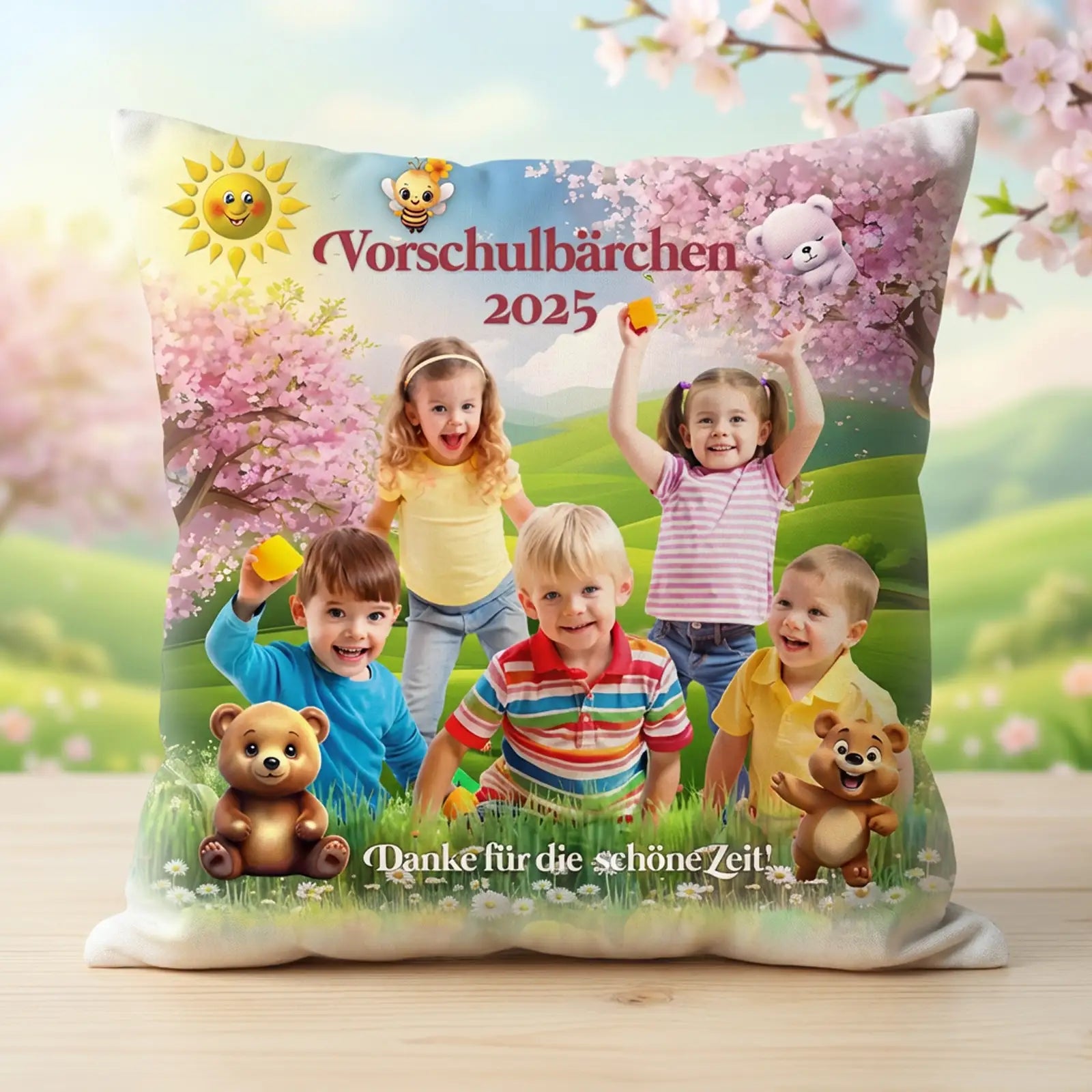 Geschenk zum Kindergarten-Abschied – Fotokissen mit Gruppenfoto der Vorschulkinder 2025.