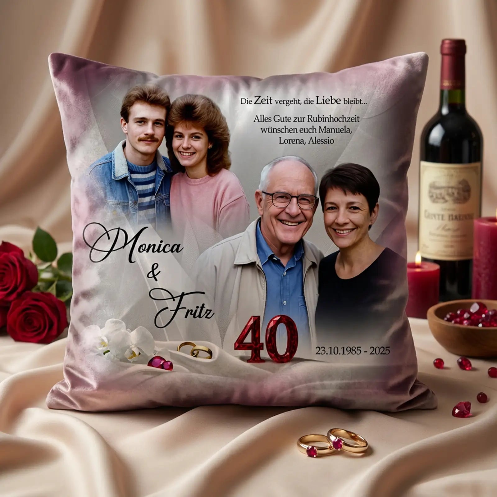 Personalisiertes Fotokissen zur Rubinhochzeit mit zwei Paarporträts eines Ehepaares damals und heute, Namen Monica und Fritz, roter Zahl 40, Eheringen, Rosen und festlicher Dekoration in warmen Rottönen.