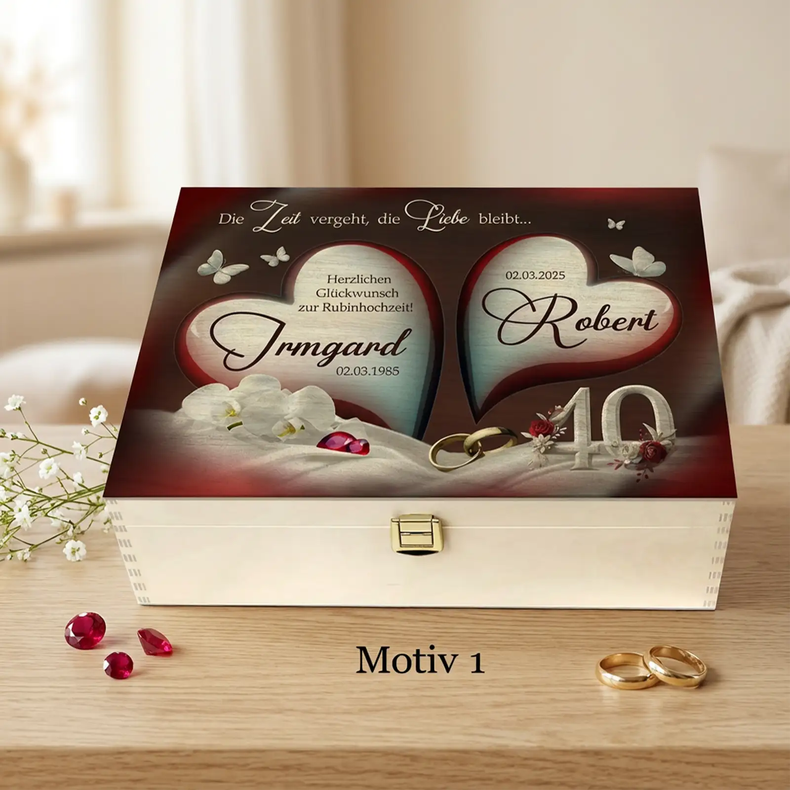 Holzbox mit Herzmotiv, Eheringen, roten Akzente