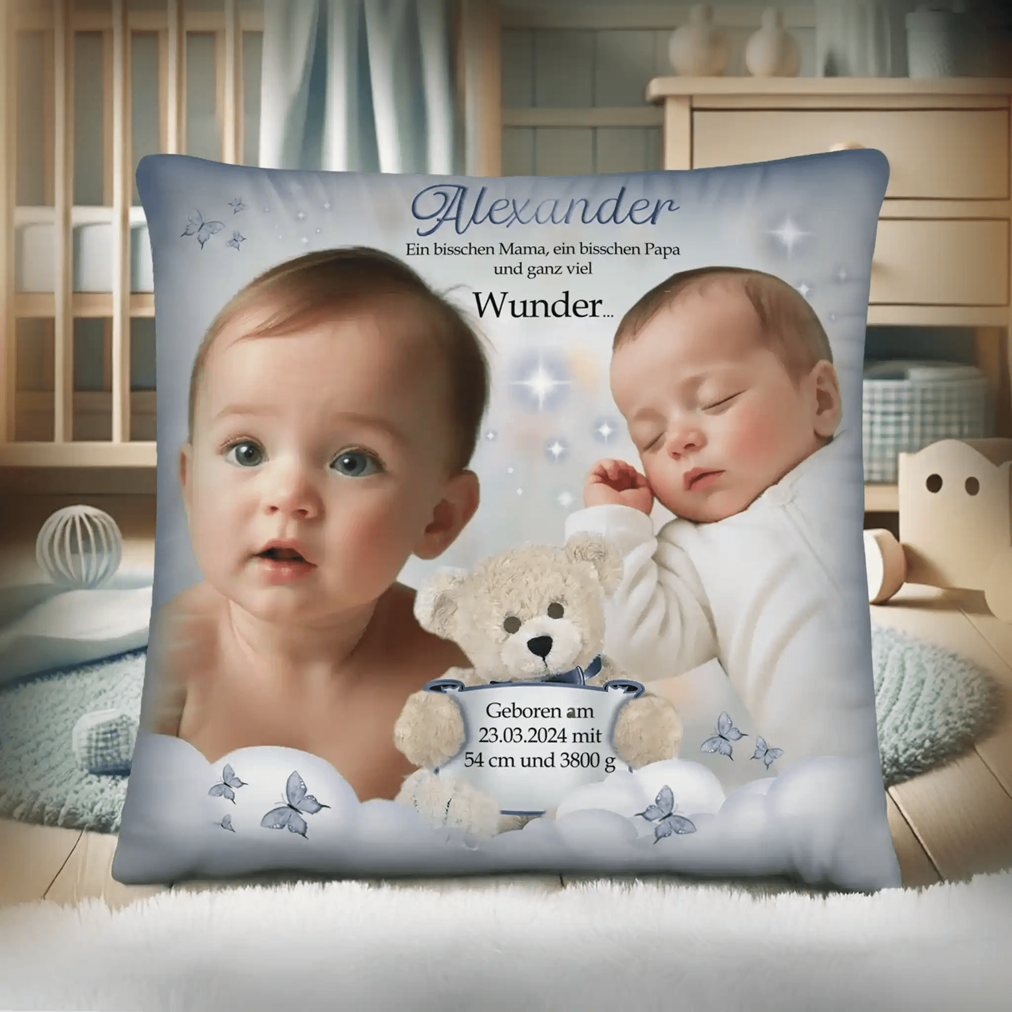 Mockup zum Thema Geburt oder Taufe mit Kissen und zwei Fotos eines Babys