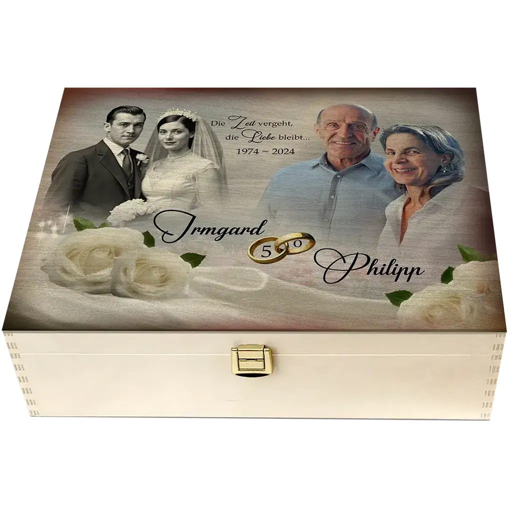 Personalisierte Holzbox zur goldenen Hochzeit mit Hochzeitsfotos, weißen Rosen und Ringen